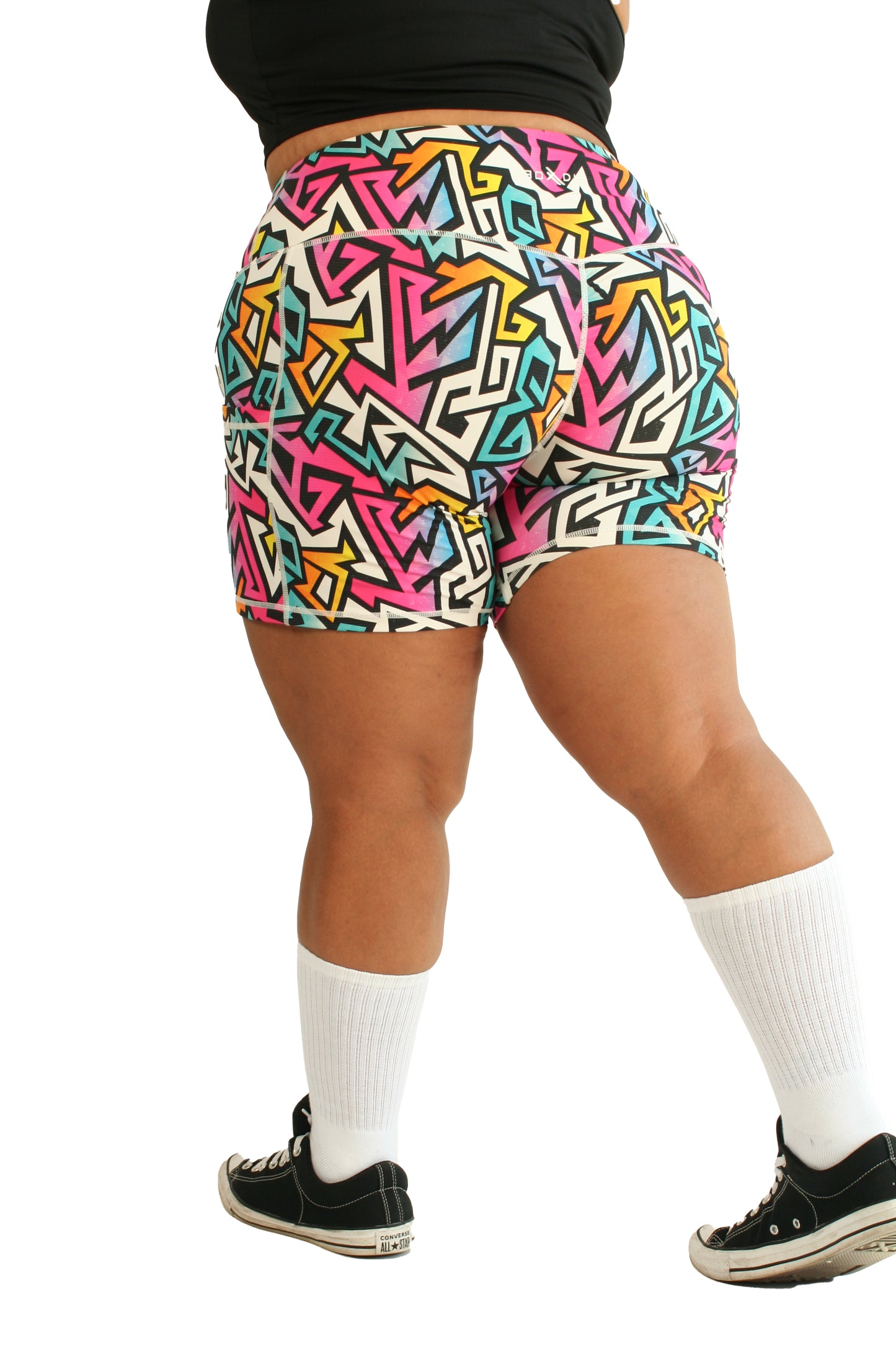 90s INSPIRED SCRUNCH BUM WALKING SHORT