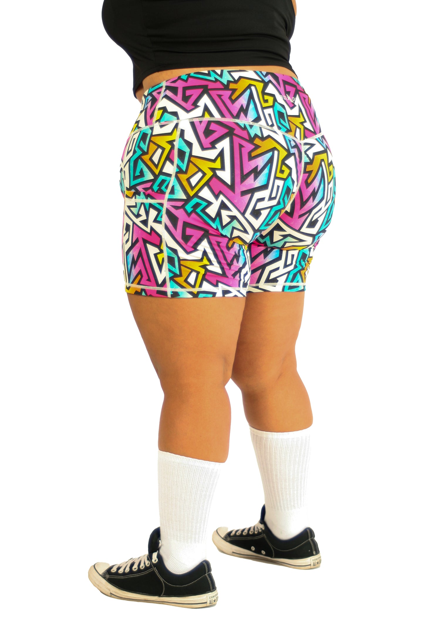 90s INSPIRED SCRUNCH BUM WALKING SHORT